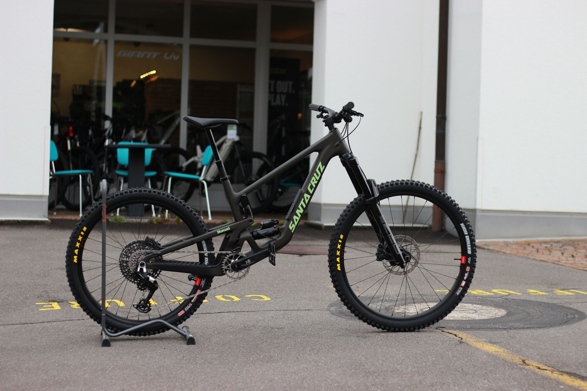 Santa Cruz Nomad Santa Cruz Nomad